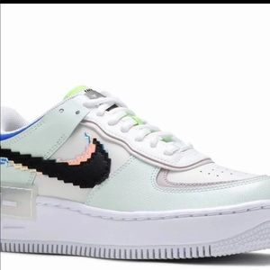 NIKE AIR FORCE 1 SHADOW SE PIXEL SWOOSH 

DETAILS: SIZE 8 AQUA WHITE BLACK